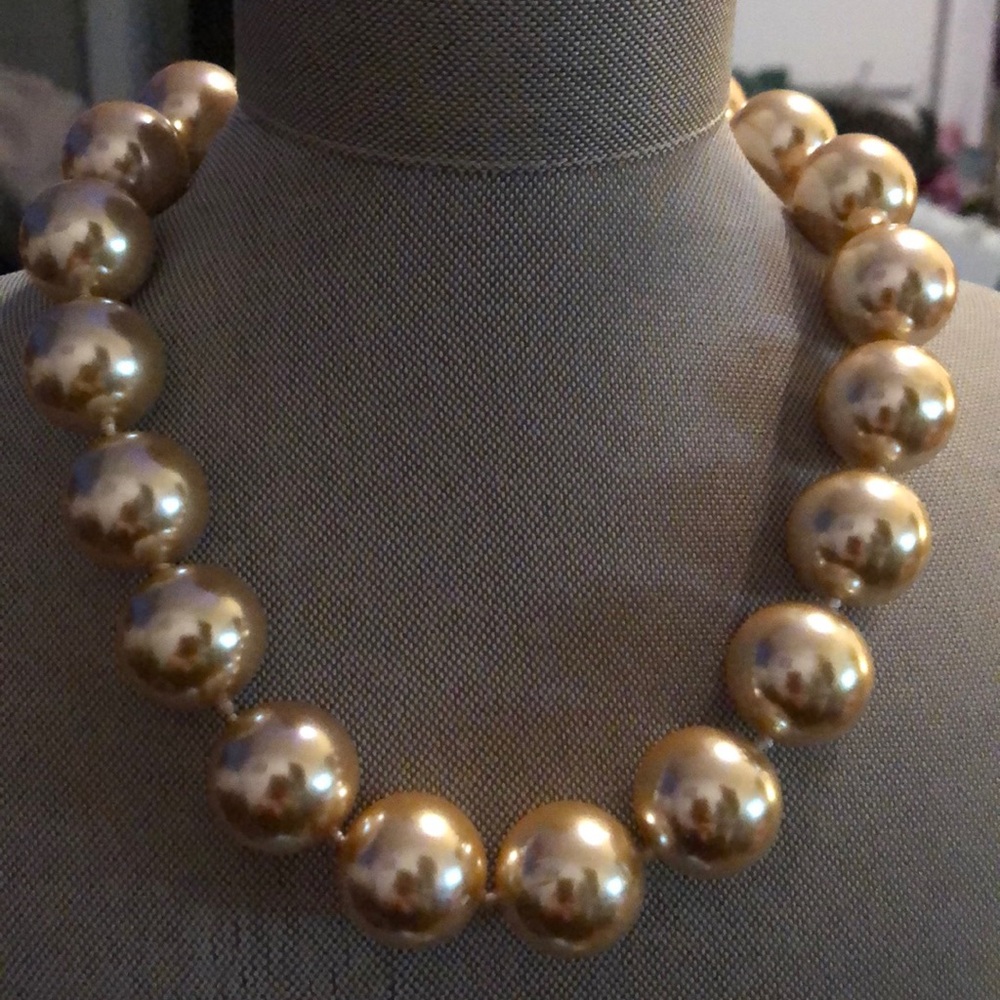 Pearl necklace